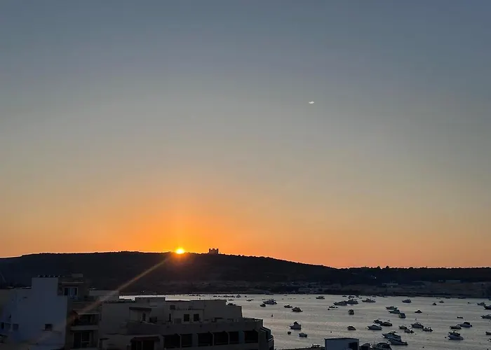 Mellieha Seaview Penthouse Apartament